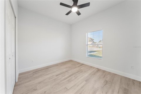 House in Palm Bay, Florida 4 bedrooms, 166.57 sq.m. № 1616408 - photo 14