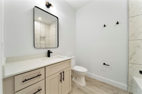 House in Palm Bay, Florida 4 bedrooms, 166.57 sq.m. № 1616408 - photo 18