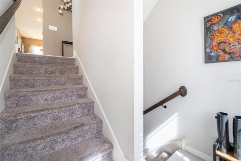Townhouse in Oviedo, Florida 3 bedrooms, 176.61 sq.m. № 1915061 - photo 17