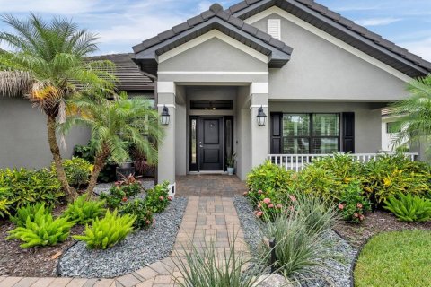 Villa ou maison à vendre à Auburndale, Floride: 4 chambres, 215.25 m2 № 2431036 - photo 2