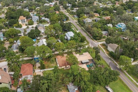 House in Palm Harbor, Florida 3 bedrooms, 126.53 sq.m. № 2413745 - photo 16