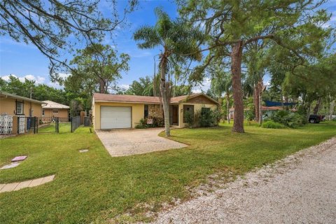 House in Palm Harbor, Florida 3 bedrooms, 126.53 sq.m. № 2413745 - photo 8
