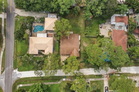House in Palm Harbor, Florida 3 bedrooms, 126.53 sq.m. № 2413745 - photo 10
