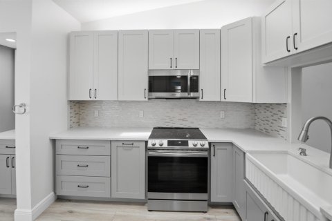 Купить таунхаус в Бойнтон-Бич, Флорида 3 комнаты, 131.55м2, № 2083597 - фото 19
