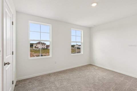 House in Winter Garden, Florida 5 bedrooms, 347.08 sq.m. № 2429046 - photo 22