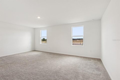 House in Winter Garden, Florida 5 bedrooms, 347.08 sq.m. № 2429046 - photo 24