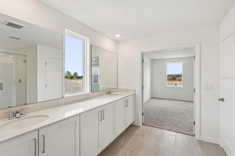 House in Winter Garden, Florida 5 bedrooms, 347.08 sq.m. № 2429046 - photo 26