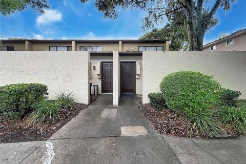 Condo in Gainesville, Florida, 2 bedrooms  № 2208917