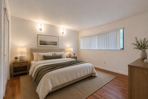 Condo in Gainesville, Florida, 2 bedrooms № 2208917 - photo 12