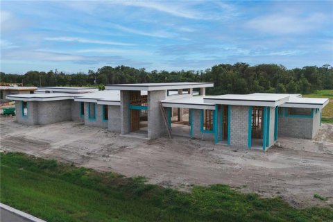 House in Odessa, Florida 4 bedrooms, 537.72 sq.m. № 1675064 - photo 20