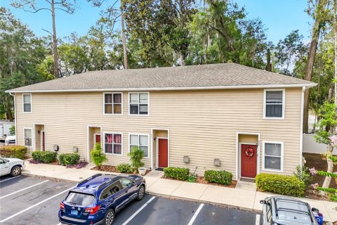 Condo in Gainesville, Florida, 2 bedrooms № 2210345 - photo 4