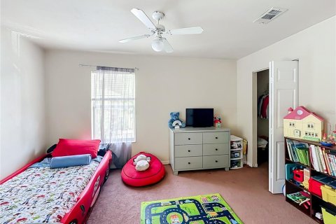 Condo in Gainesville, Florida, 2 bedrooms № 2210345 - photo 19