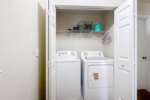 Condo in Gainesville, Florida, 2 bedrooms № 2210345 - photo 29