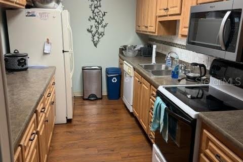 Appartement à louer à Bradenton, Floride: 2 chambres, 97.55 m2 № 2438040 - photo 11