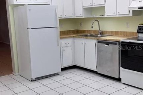 Appartement à louer à Bradenton, Floride: 2 chambres, 97.55 m2 № 2438040 - photo 8