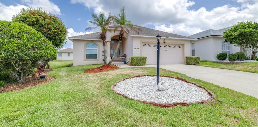 Villa ou maison à Lakeland, Floride 3 chambres, 156.26 m2 № 2091707