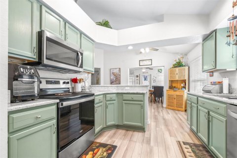 Villa ou maison à vendre à Lakeland, Floride: 3 chambres, 156.26 m2 № 2091707 - photo 10