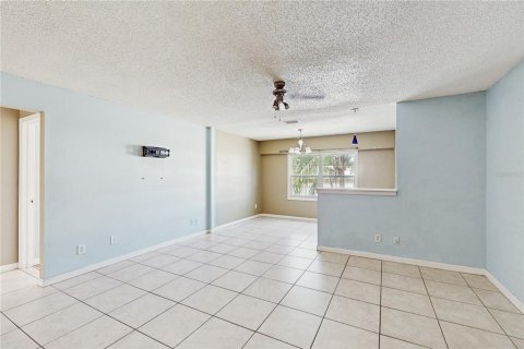 Condo in Clearwater, Florida, 2 bedrooms № 2148401 - photo 8
