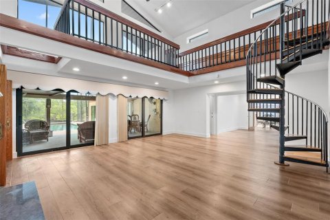 Купить виллу или дом в Клируотер, Флорида 4 комнаты, 409.33м2, № 1777552 - фото 17
