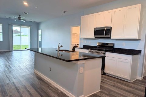 House in Palmetto, Florida 4 bedrooms, 151.71 sq.m. № 2167282 - photo 7