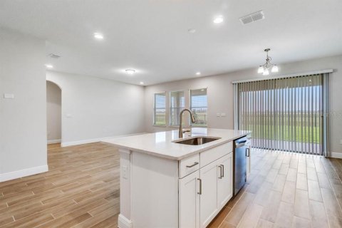 Casa en venta en Winter Garden, Florida, 5 dormitorios, 299.61 m2 № 1905588 - foto 12