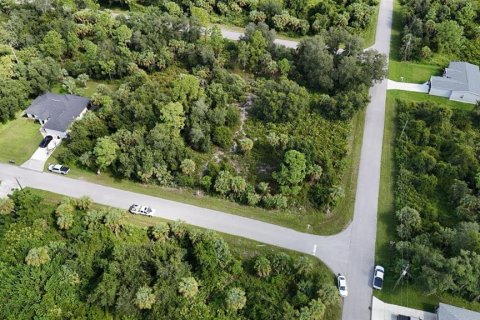 Terreno en venta en Port Charlotte, Florida № 1789488 - foto 15
