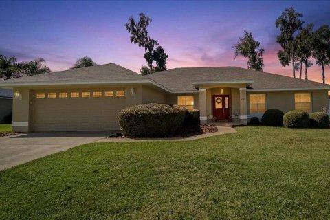 Villa ou maison à Ocala, Floride 3 chambres, 204.48 m2 № 2429124