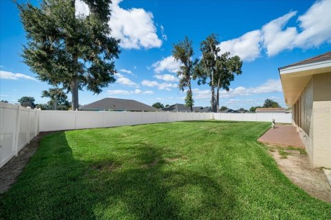 House in Ocala, Florida 3 bedrooms, 204.48 sq.m. № 2429124 - photo 10