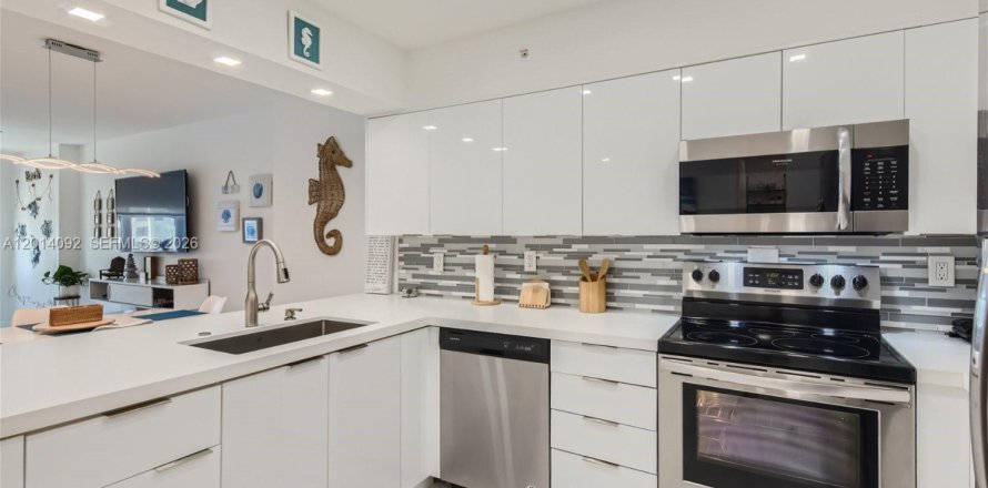 Condo à Hollywood, Floride, 2 chambres  № 2076154