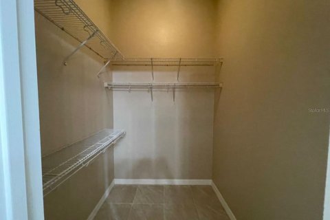 Villa ou maison à louer à Poinciana, Floride: 3 chambres, 176.89 m2 № 1572700 - photo 28