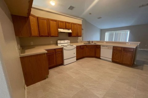 Villa ou maison à louer à Poinciana, Floride: 3 chambres, 176.89 m2 № 1572700 - photo 18