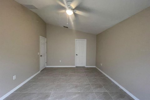 Villa ou maison à louer à Poinciana, Floride: 3 chambres, 176.89 m2 № 1572700 - photo 20