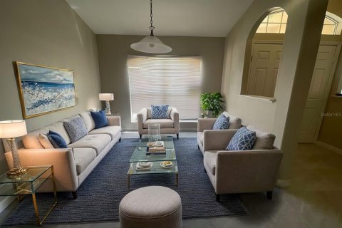 Villa ou maison à louer à Poinciana, Floride: 3 chambres, 176.89 m2 № 1572700 - photo 2