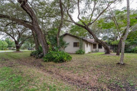 Casa en venta en Fort Myers, Florida, 3 dormitorios № 2057701 - foto 10