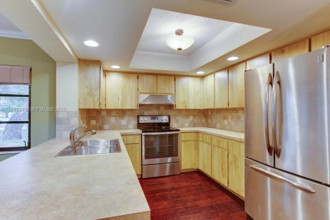 Casa en venta en Fort Myers, Florida, 3 dormitorios № 2057701 - foto 13