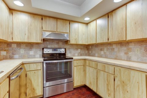 Casa en venta en Fort Myers, Florida, 3 dormitorios № 2057701 - foto 15