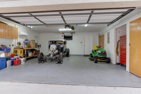 Casa en venta en Fort Myers, Florida, 3 dormitorios № 2057701 - foto 23