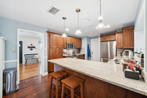 Villa ou maison à vendre à Tampa, Floride: 4 chambres, 312.15 m2 № 1630673 - photo 8