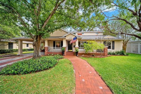 Villa ou maison à vendre à Tampa, Floride: 4 chambres, 312.15 m2 № 1630673 - photo 1