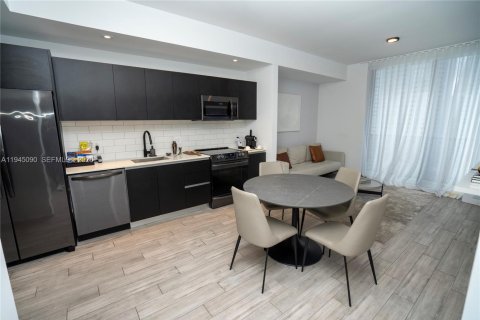 Condo in Miami, Florida, 3 bedrooms  № 2152845 - photo 21