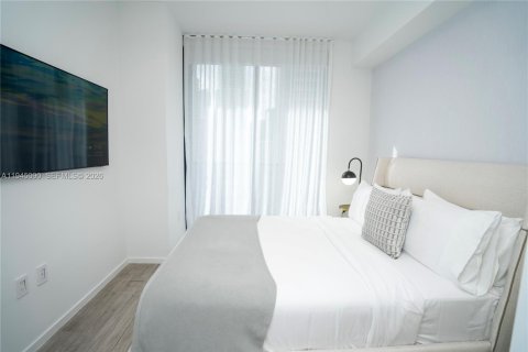 Condo in Miami, Florida, 3 bedrooms  № 2152845 - photo 30