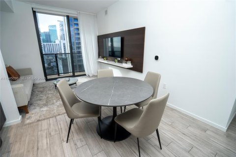 Condo in Miami, Florida, 3 bedrooms  № 2152845 - photo 25