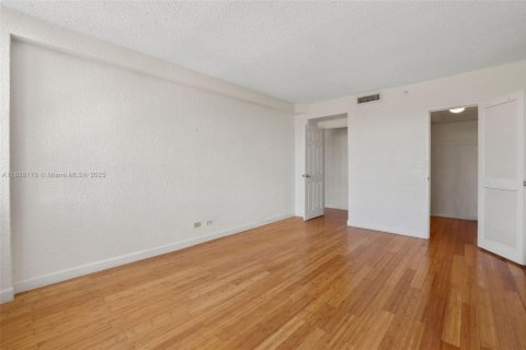 Copropriété à louer à Miami Beach, Floride: 1 chambre, 91.04 m2 № 1823657 - photo 15