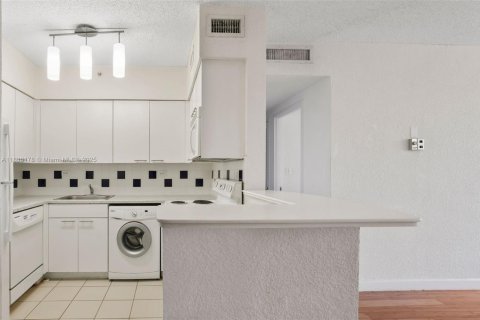 Copropriété à louer à Miami Beach, Floride: 1 chambre, 91.04 m2 № 1823657 - photo 7