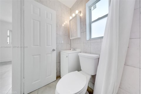 Apartment in Miami, Florida 1 bedroom, 295.89 sq.m. № 2002792 - photo 9