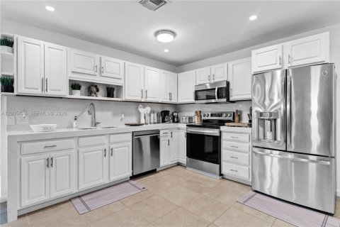 House in Homestead, Florida 4 bedrooms, 199.74 sq.m. № 2069665 - photo 17