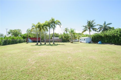 Купить виллу или дом в Хомстед, Флорида 7 комнат, 167.41м2, № 2036981 - фото 20