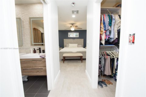 Купить виллу или дом в Хомстед, Флорида 7 комнат, 167.41м2, № 2036981 - фото 10