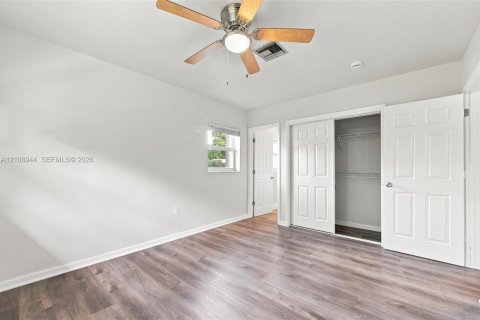 Villa ou maison à vendre à Miami Gardens, Floride: 3 chambres, 104.61 m2 № 2429751 - photo 12