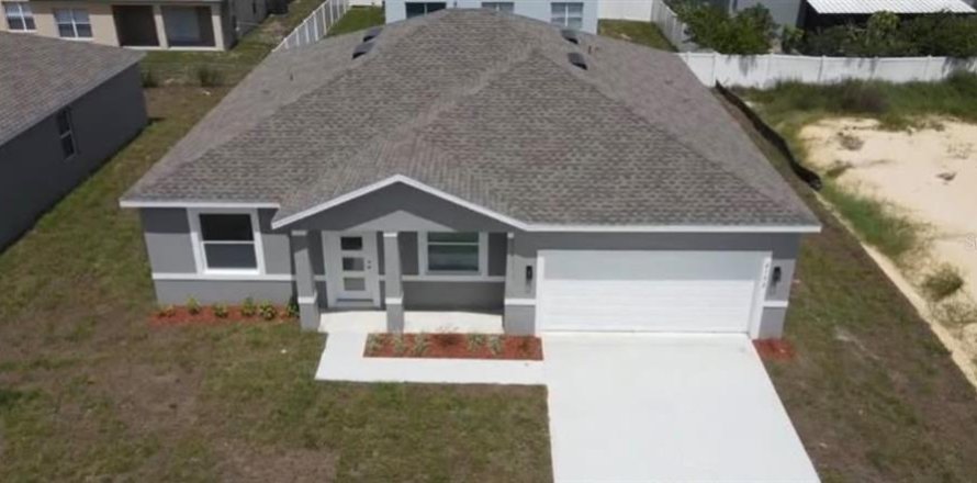 Villa ou maison à Poinciana, Floride 4 chambres, 167.22 m2 № 2394014